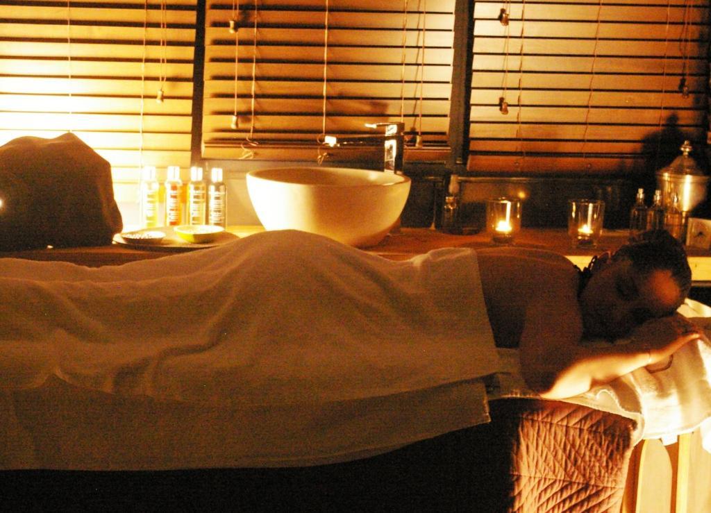 Charme & Business Hotel Lyon Limonest Zewnętrze zdjęcie
