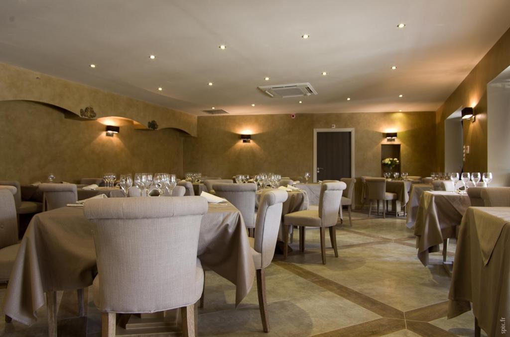 Charme & Business Hotel Lyon Limonest Zewnętrze zdjęcie