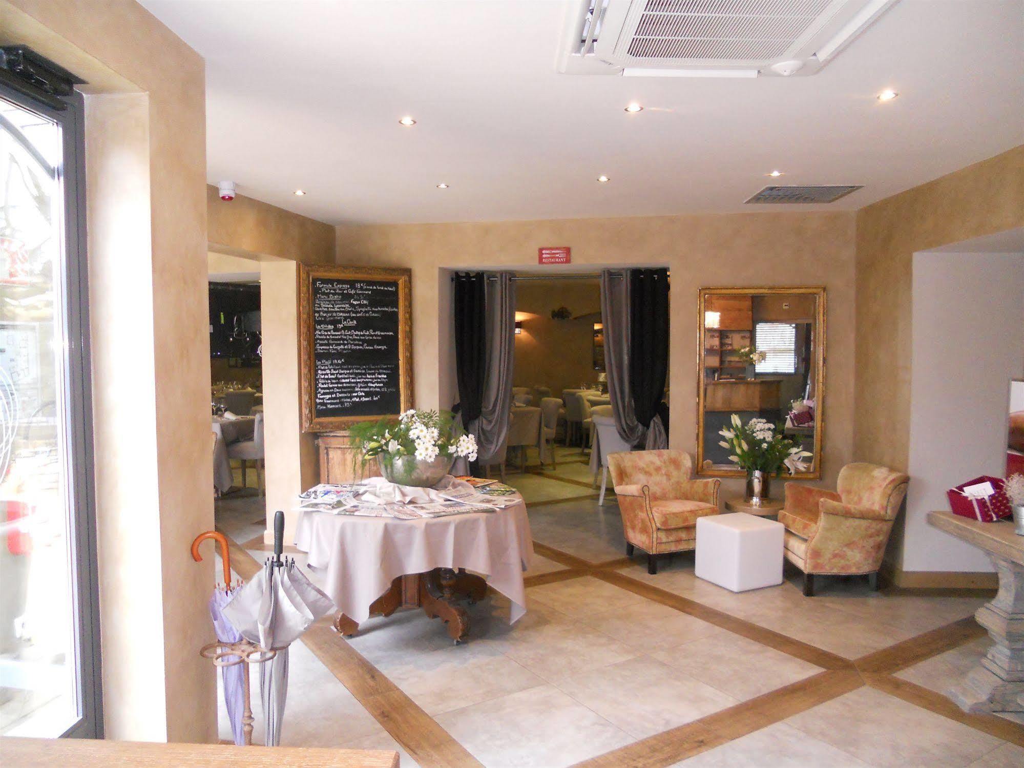 Charme & Business Hotel Lyon Limonest Zewnętrze zdjęcie
