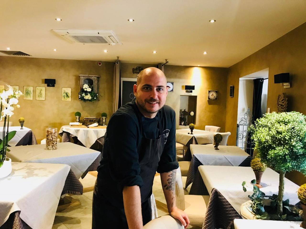 Charme & Business Hotel Lyon Limonest Zewnętrze zdjęcie